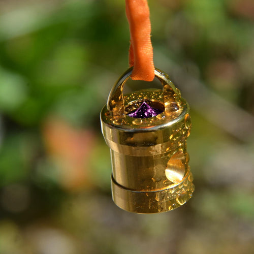 Kingdom Starlight pendant in bronze-gold with Moldavite